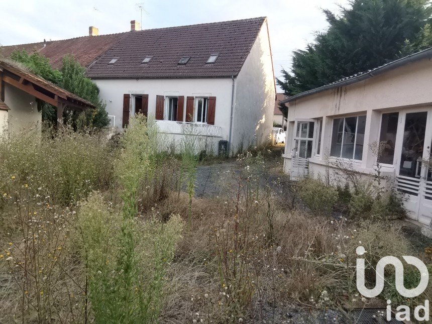 House 5 rooms of 139 m² in Ardentes (36120)