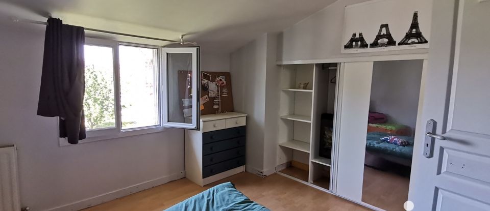 Maison 5 pièces de 170 m² à Saint-Aubin-de-Blaye (33820)