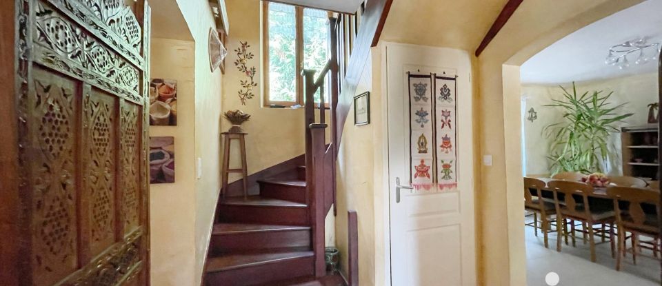 Country home 5 rooms of 189 m² in Lucey (73170)