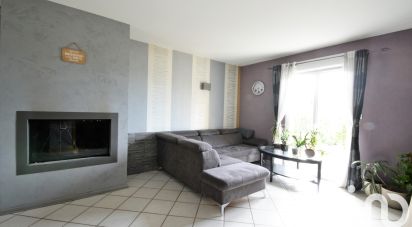 Maison 5 pièces de 100 m² à Bey-sur-Seille (54760)