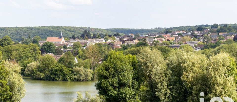 Maison traditionnelle 10 pièces de 185 m² à Arnières-sur-Iton (27180)