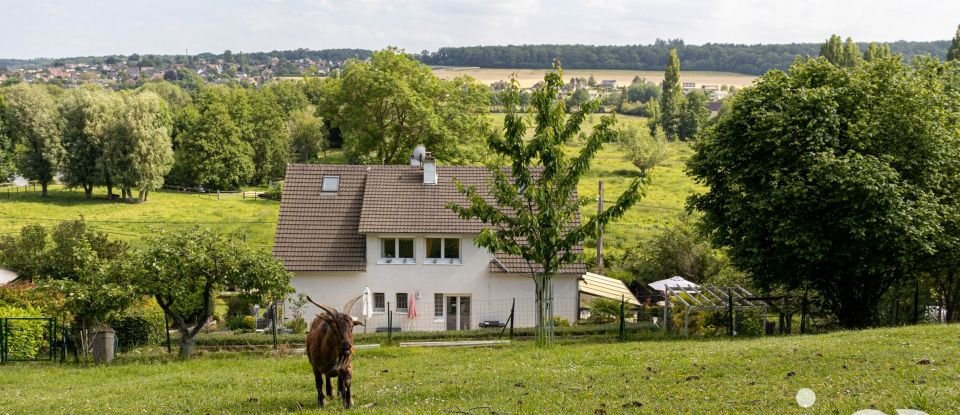 Maison traditionnelle 10 pièces de 185 m² à Arnières-sur-Iton (27180)