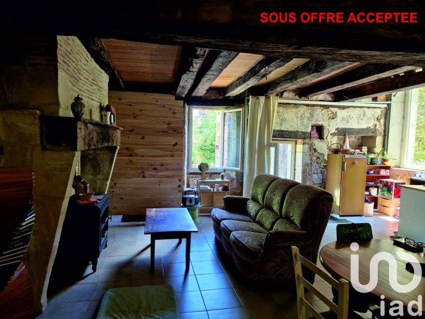 Village house 4 rooms of 76 m² in Saint-Front-sur-Nizonne (24300)