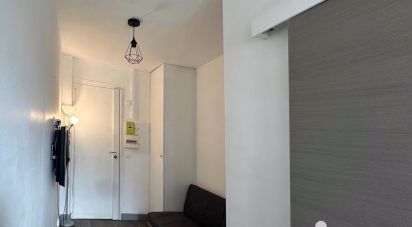 Studio 1 room of 9 m² in Paris (75016)