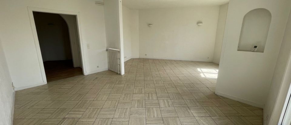 Appartement 4 pièces de 121 m² à Melun (77000)