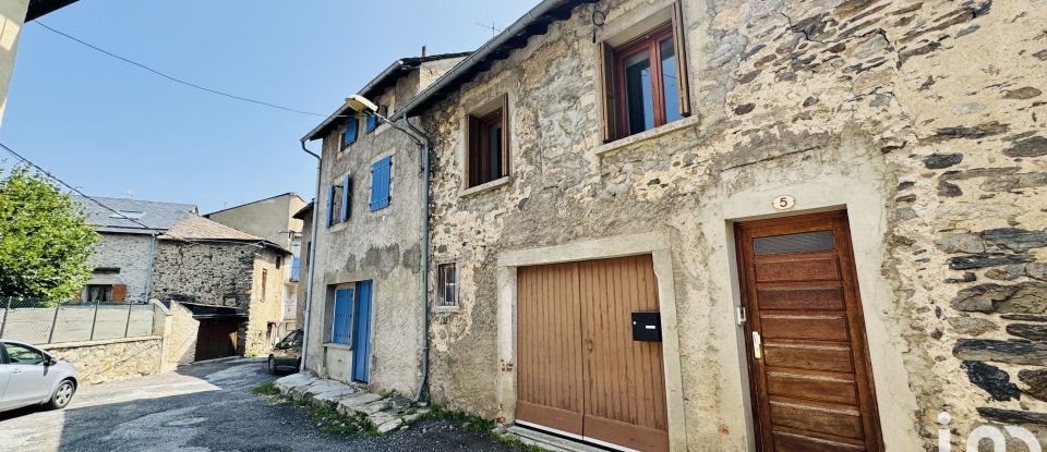 Maison 8 pièces de 254 m² à Formiguères (66210)