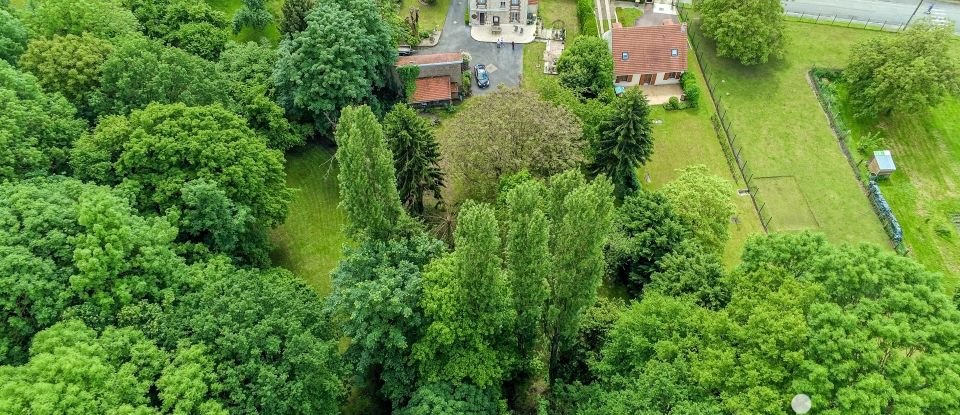 Demeure 8 pièces de 180 m² à Haramont (02600)