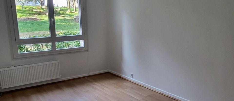 Appartement 6 pièces de 98 m² à Saint-Genis-Laval (69230)