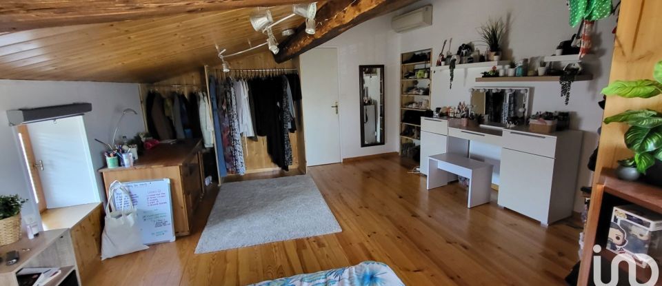 Maison 6 pièces de 160 m² à Saint-Genis-Laval (69230)