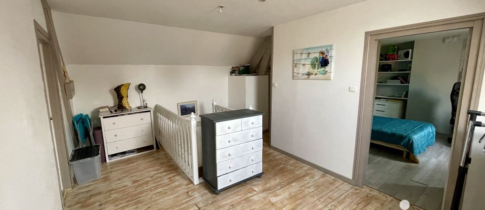 Maison 7 pièces de 180 m² à Holnon (02760)