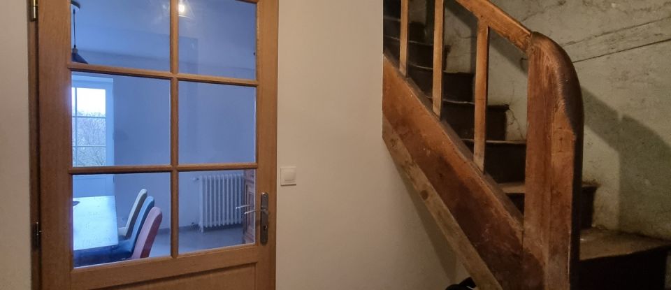 Maison 10 pièces de 181 m² à Trémentines (49340)