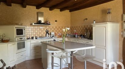 Traditional house 5 rooms of 181 m² in La Rochénard (79270)