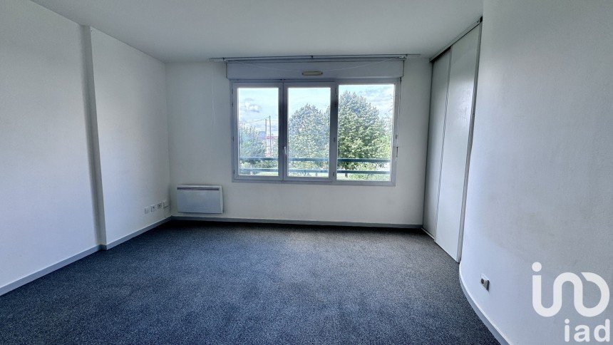 Studio 1 pièce de 24 m² à Carrières-sur-Seine (78420)