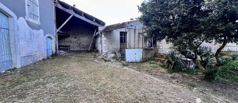 Village house 4 rooms of 190 m² in Vouharte (16330)