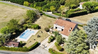 Maison 9 pièces de 214 m² à Puy-l'Évêque (46700)