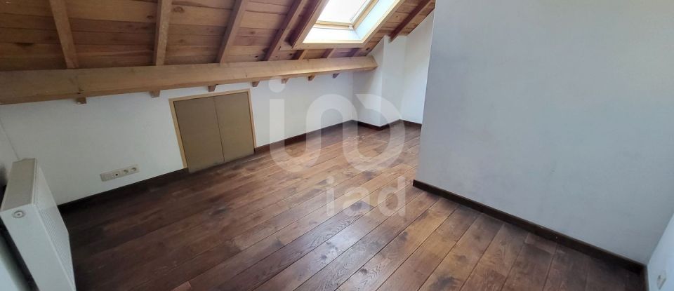 House 5 rooms of 235 m² in Bord-Saint-Georges (23230)