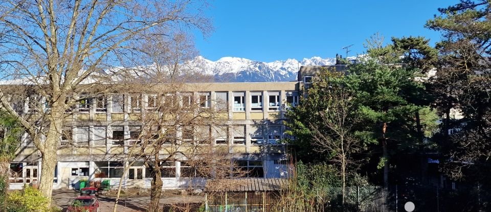 Apartment 3 rooms of 94 m² in Grenoble (38100)