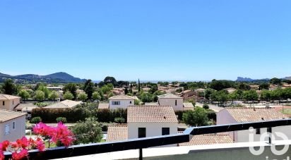 Appartement 4 pièces de 80 m² à Saint-Cyr-sur-Mer (83270)