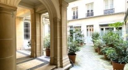 Apartment 5 rooms of 111 m² in Paris (75009)