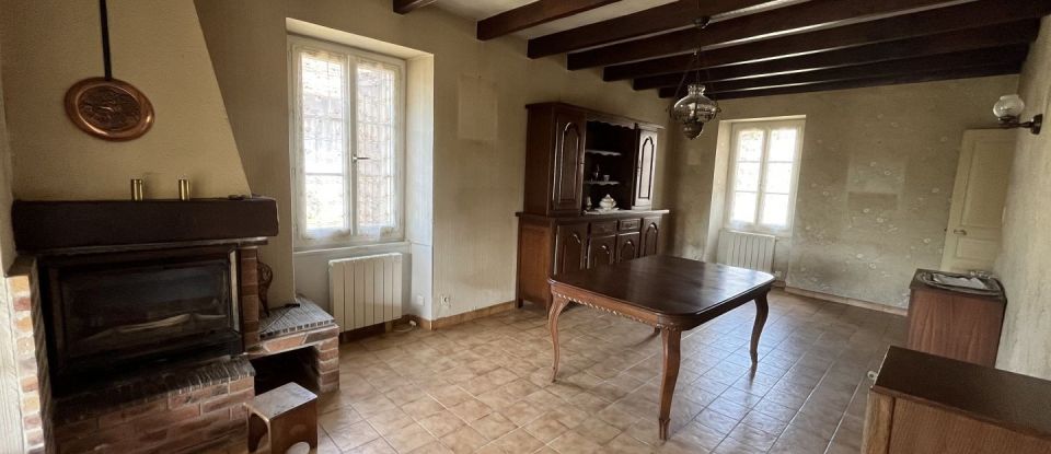 House 5 rooms of 120 m² in Saint-Quentin-sur-Charente (16150)