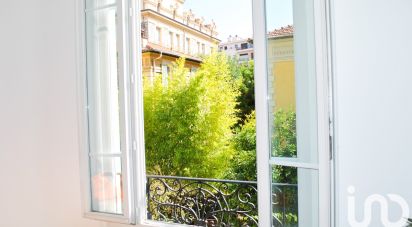 Appartement 3 pièces de 66 m² à Nice (06000)