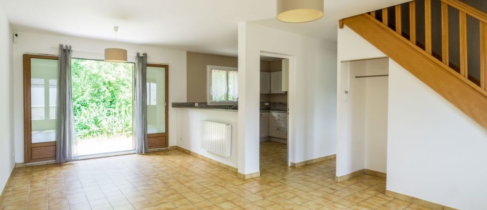 House 4 rooms of 93 m² in Claye-Souilly (77410)