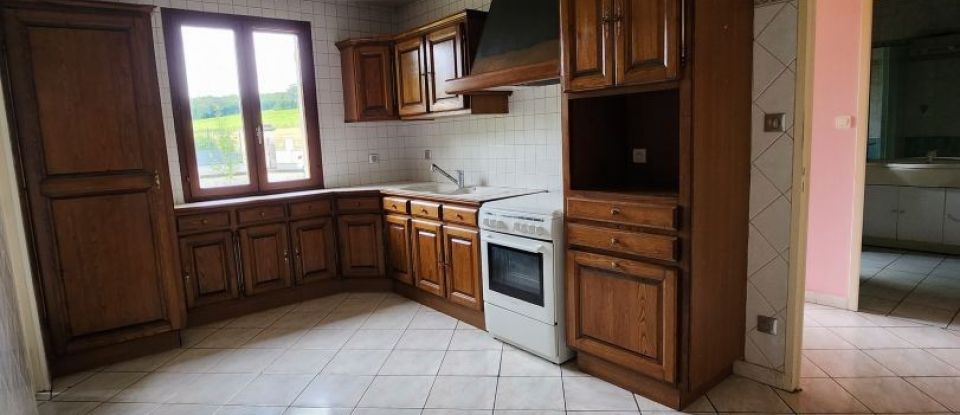 House 5 rooms of 115 m² in Vibrac (16120)