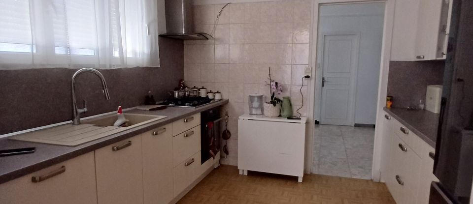 Appartement 5 pièces de 134 m² à Nîmes (30000)