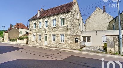 Maison traditionnelle 15 pièces de 355 m² à Arcy-sur-Cure (89270)