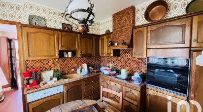 Traditional house 6 rooms of 134 m² in Avèze (30120)