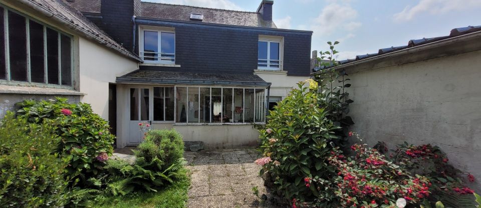 Maison 6 pièces de 188 m² à Leuhan (29390)