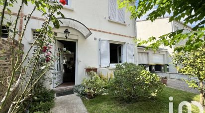 Maison 4 pièces de 92 m² à Magny-les-Hameaux (78114)