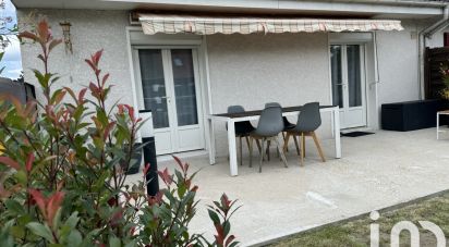 House 5 rooms of 94 m² in Saint-Aubin-lès-Elbeuf (76410)