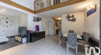 Maison 5 pièces de 93 m² à Moissy-Cramayel (77550)