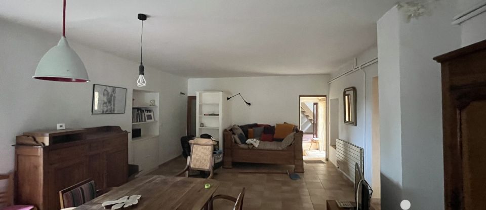 Maison de village 8 pièces de 143 m² à Méjannes-le-Clap (30430)