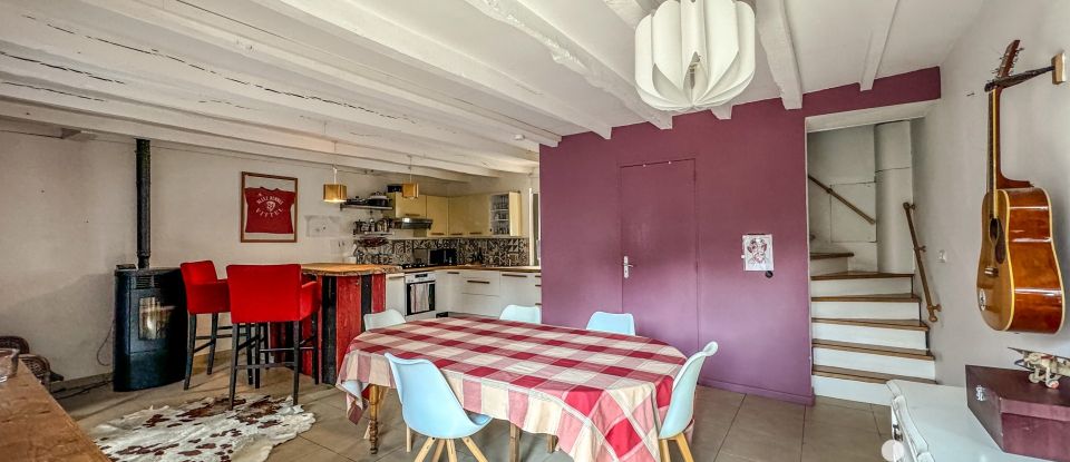 Village house 5 rooms of 112 m² in Chevaigné (35250)