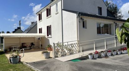 Maison 9 pièces de 150 m² à Pluméliau (56930)