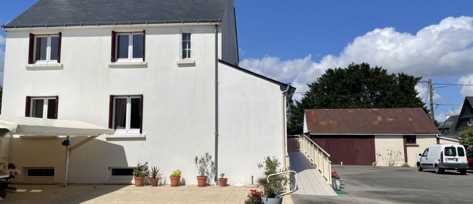 Maison 9 pièces de 150 m² à Pluméliau (56930)