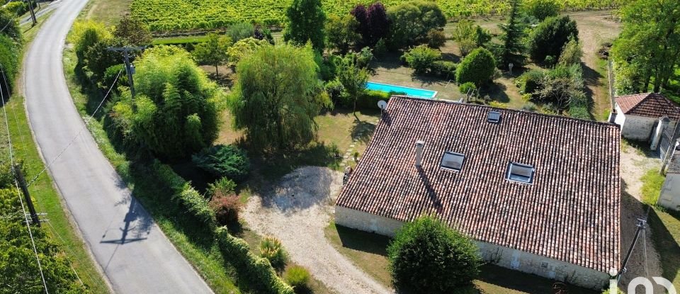 Maison 8 pièces de 234 m² à Saint-Sulpice-de-Cognac (16370)