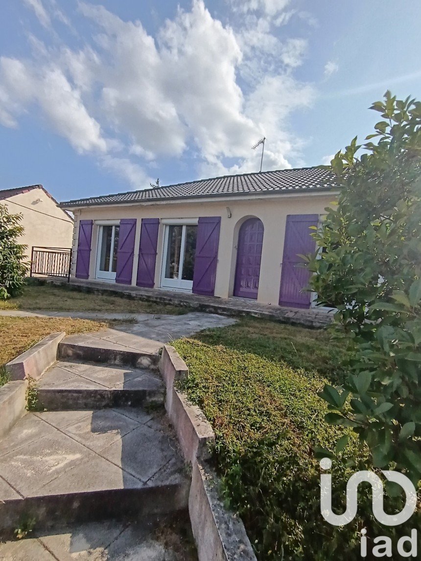 Maison 5 pièces de 108 m² à Châteauroux (36000)