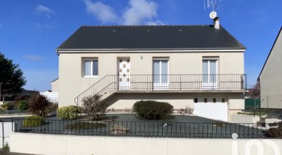 Maison traditionnelle 4 pièces de 88 m² à - (53200)