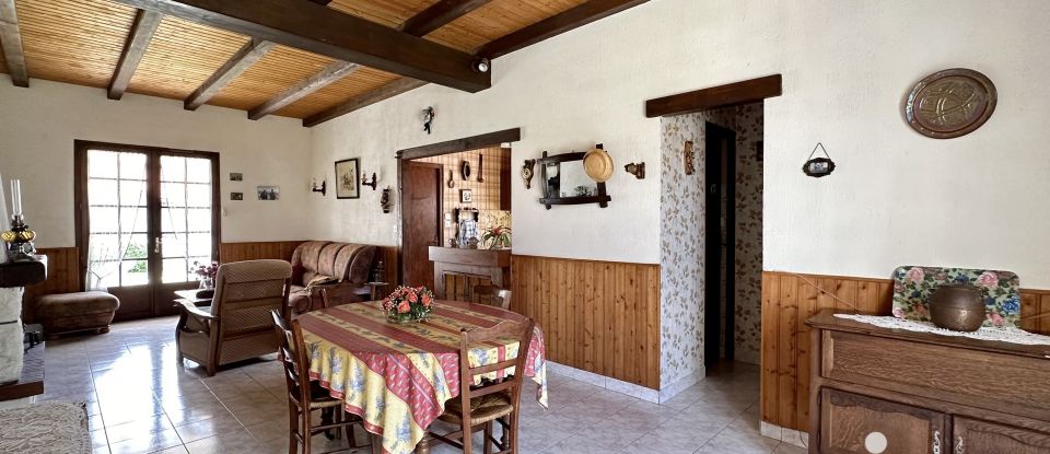 Traditional house 5 rooms of 100 m² in Les Moutiers-en-Retz (44760)