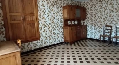 Country house 6 rooms of 175 m² in Lahourcade (64150)