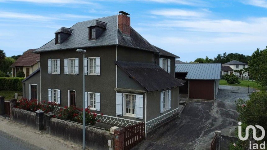 Maison de campagne 6 pièces de 175 m² à Lahourcade (64150)