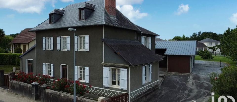 Maison de campagne 6 pièces de 175 m² à Lahourcade (64150)