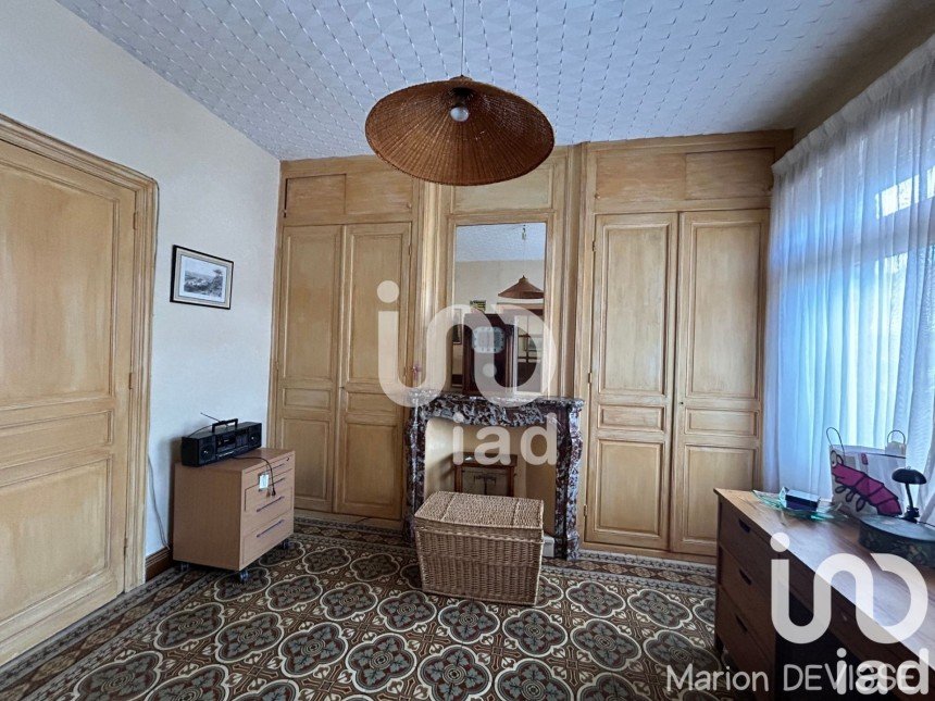 House 9 rooms of 163 m² in Hénin-Beaumont (62110)