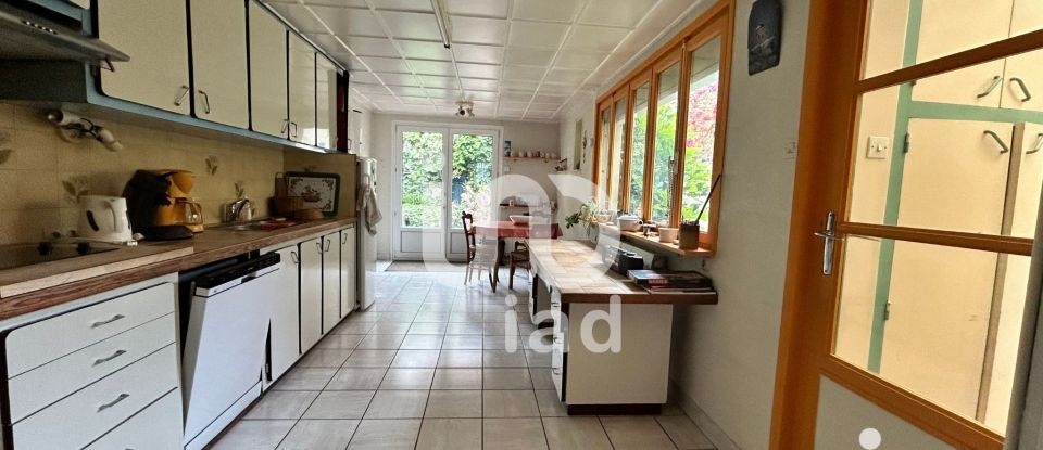 House 9 rooms of 163 m² in Hénin-Beaumont (62110)