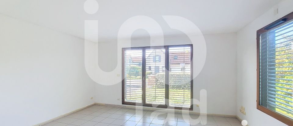 House 3 rooms of 65 m² in Saultain (59990)