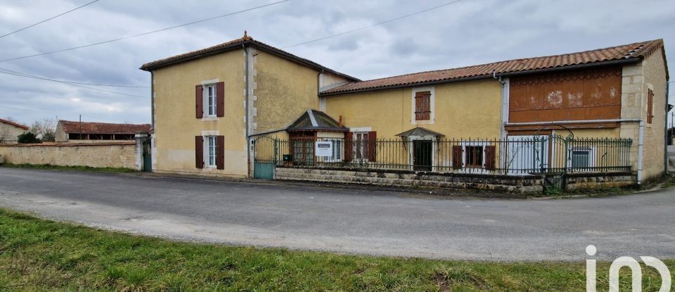 Maison de village 6 pièces de 134 m² à Souvigné (16240)