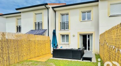 Maison 4 pièces de 80 m² à Artiguelouve (64230)